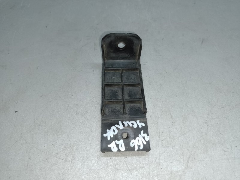 Кронштейн усилителя заднего бампера ACCENT MC 06-10 2009 1.6 G4ED Кронштейн усилителя заднего бампера ACCENT MC 06-10 2009 1.6 G4ED