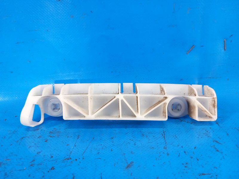 Кронштейн заднего бампера правый MITSUBISHI OUTLANDER XL 05-13 2011 2.4 4B12 6410A066 Б/У