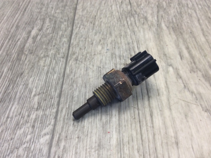 Запчасть датчик температуры охлаждающей жидкости SUBARU CROSSTREK 12-17 2015 GP FB20X e-Boxer 22630AA230 Б/У Датчик температуры охлаждающей жидкости SUBARU CROSSTREK 12-17 2015 GP FB20X e-Boxer 22630AA230 Б/У