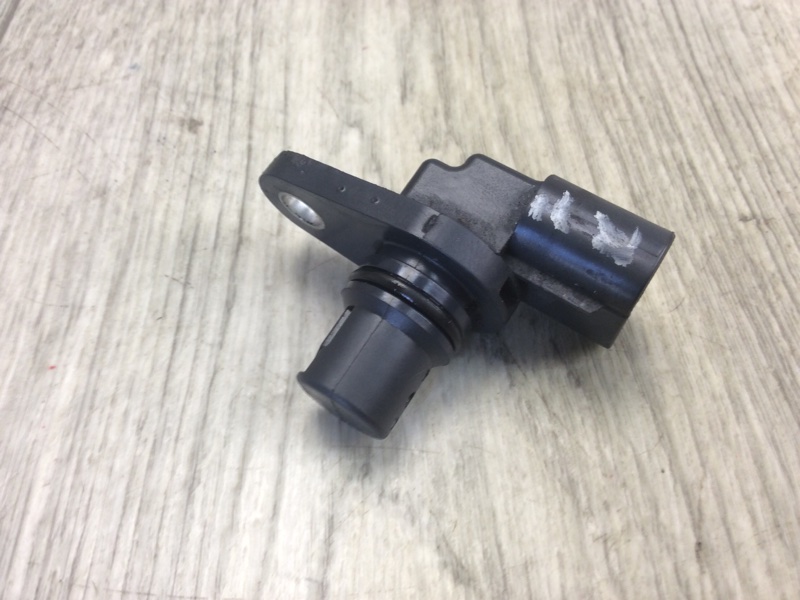 Датчик положения распредвала SUBARU CROSSTREK 12-17 2015 GP FB20X e-Boxer 22056AA270 Б/У