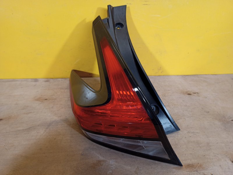 Фонарь наружный левый NISSAN LEAF 18- 265555SH0A Б/У