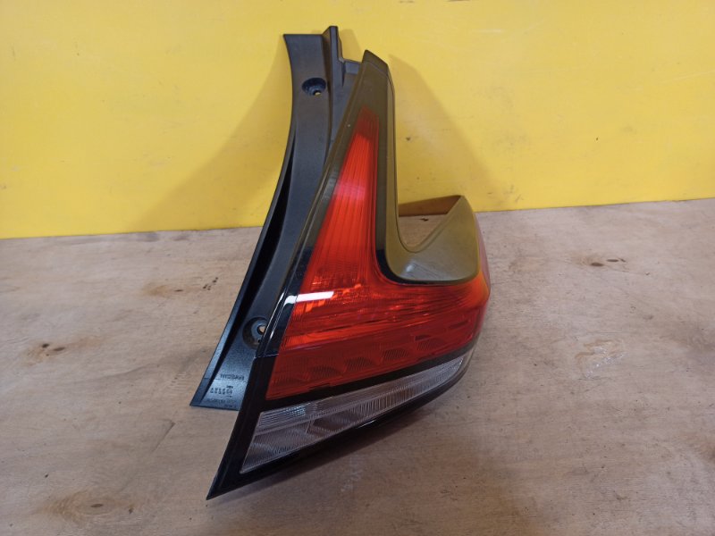 Фонарь наружный правый NISSAN LEAF 18- 265505SH0A Б/У