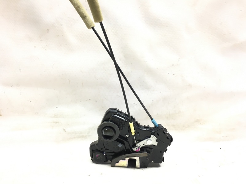 Замок двери передний левый PRIUS PLUS 11-14 2013 ZVW41L 1.8 2ZRFXE Замок двери передний левый PRIUS PLUS 11-14 2013 ZVW41L 1.8 2ZRFXE