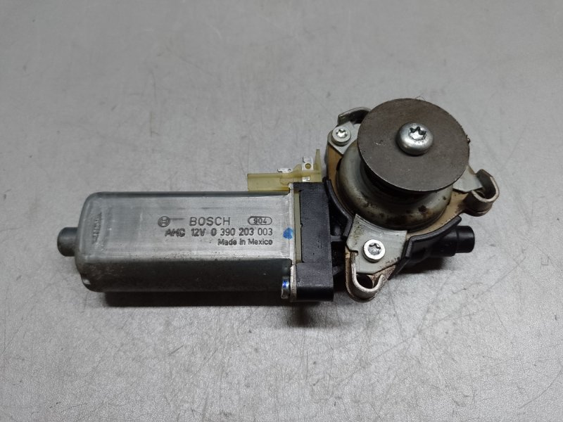 Моторчик регулировки сиденья передний левый MERCEDES GL-CLASS X164 06-12 2011 M273923 4.7L 0 390 203 003 Б/У