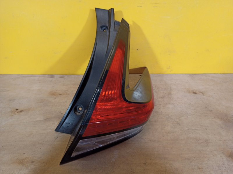 Фонарь наружный правый NISSAN LEAF 18- 265505SH0A Б/У
