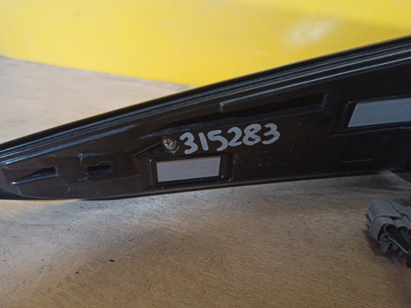 Фонарь наружный правый LEAF 18-