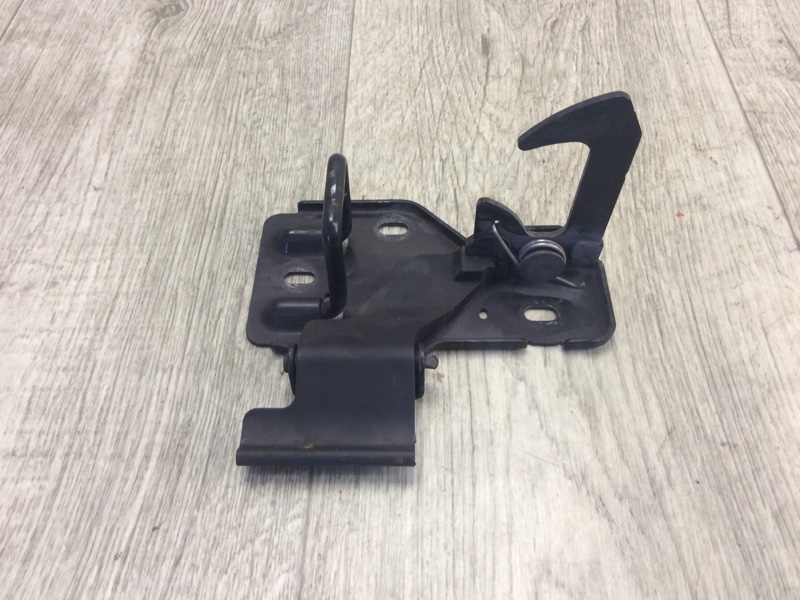 Замок капота CAYENNE 02-07 2006 955 4.5i M48