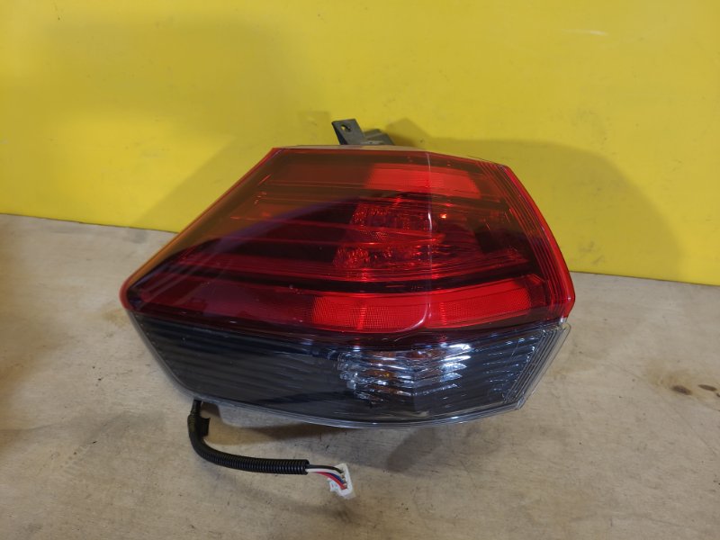 Фонарь наружный задний левый NISSAN X-TRAIL/ROGUE T32 13-20 265556FP0A Б/У