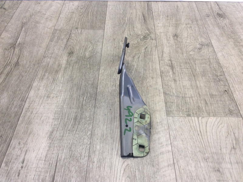 Петля капота правая CAYENNE 02-07 2006 955 4.5i M48