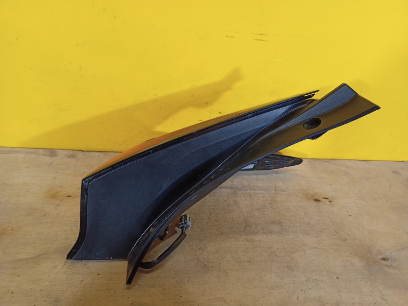 Фонарь наружный левый LEAF 18-