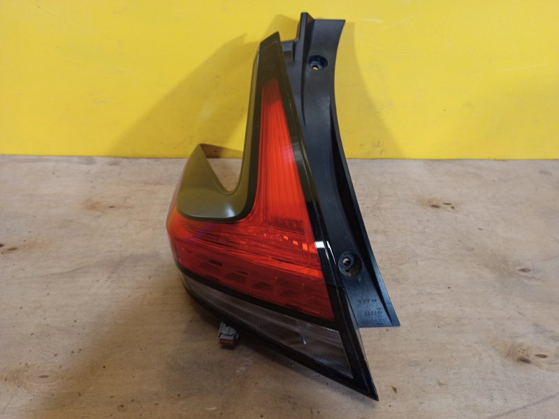 Фонарь наружный левый NISSAN LEAF 18- 265555SH0A Б/У