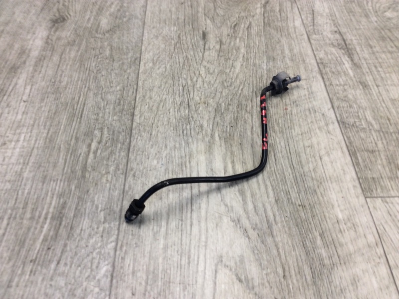 Трубка тормозная передняя левая CAYENNE 02-07 2006 955 4.5i M48 Трубка тормозная передняя левая CAYENNE 02-07 2006 955 4.5i M48