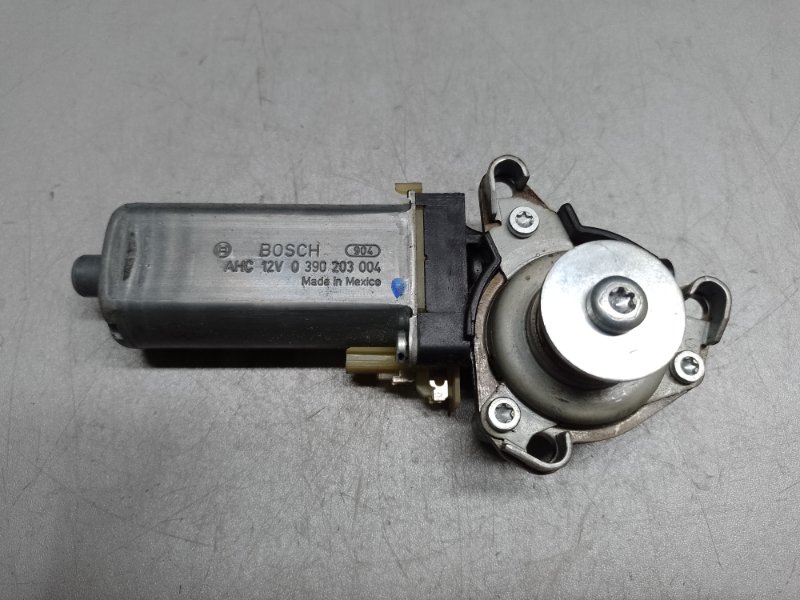 Моторчик регулировки сиденья передний правый MERCEDES GL-CLASS X164 06-12 2011 M273923 4.7L 0 390 203 004 Б/У