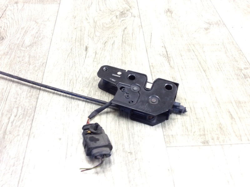 Замок капота CAYENNE 02-07 2006 955 4.5i M48