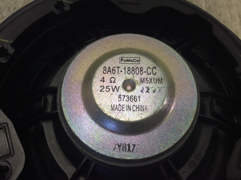 Динамик задний левый ESCAPE 12-19 2018 TM2 2.5 T25HDEX