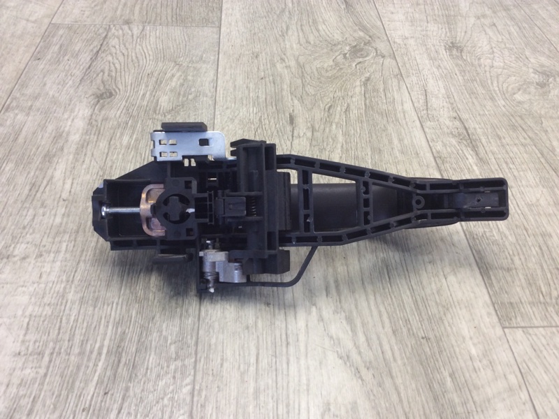 Ручка двери наружная задняя левая FORD ESCAPE 12-19 TM2 2.5 T25HDEX