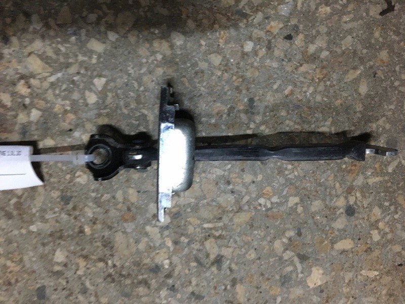 Ограничитель двери задний левый PRIUS - 20 03-11 2006 1NZ-FXE 1.5L Ограничитель двери задний левый PRIUS - 20 03-11 2006 1NZ-FXE 1.5L