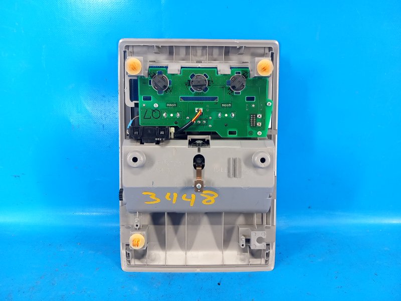 Плафон салона PRIUS - 20 03-11 2006 1NZ-FXE 1.5L Плафон салона PRIUS - 20 03-11 2006 1NZ-FXE 1.5L