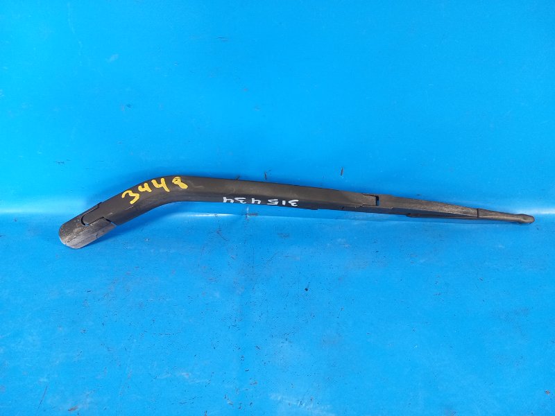 Поводок стеклоочистителя задний TOYOTA PRIUS - 20 03-11 2006 1NZ-FXE 1.5L 8524147010 Б/У