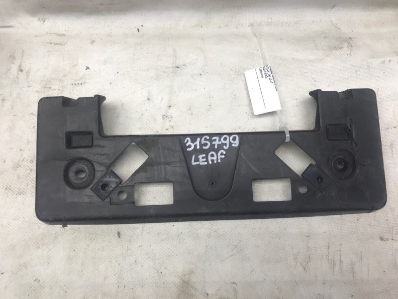 Площадка номерного знака NISSAN LEAF 10-17 96210-3NA0A Б/У