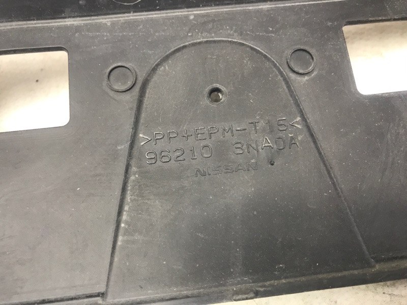 Площадка номерного знака LEAF 10-17