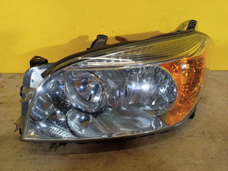 Фара левая TOYOTA RAV4 05-12 8117042331 Б/У