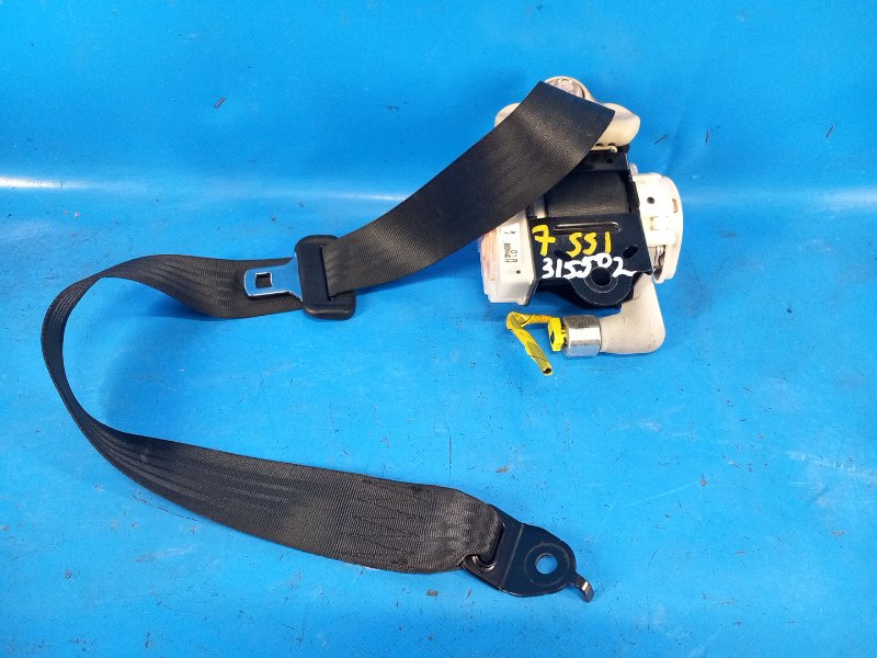 Ремень безопасности передний правый MAZDA 3 BL 09-13 2009 2.5 L (L5-VE) BBY4-57-L30A 01 Б/У