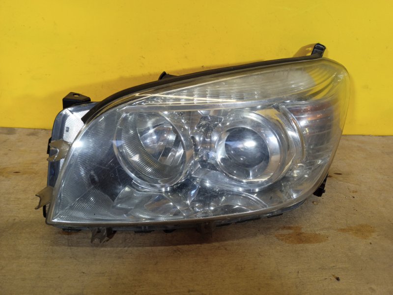 Фара левая TOYOTA RAV4 05-12 8117042360 Б/У