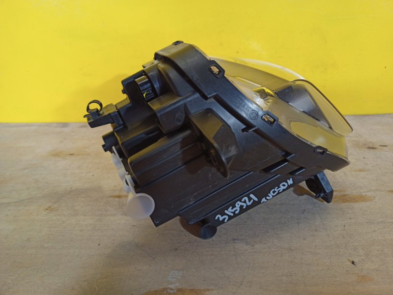 Фара левая HYUNDAI TUCSON NX4 20- Фара левая HYUNDAI TUCSON NX4 20-