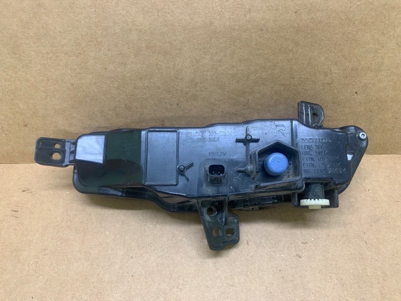 Противотуманная фара передняя правая RDX 19-