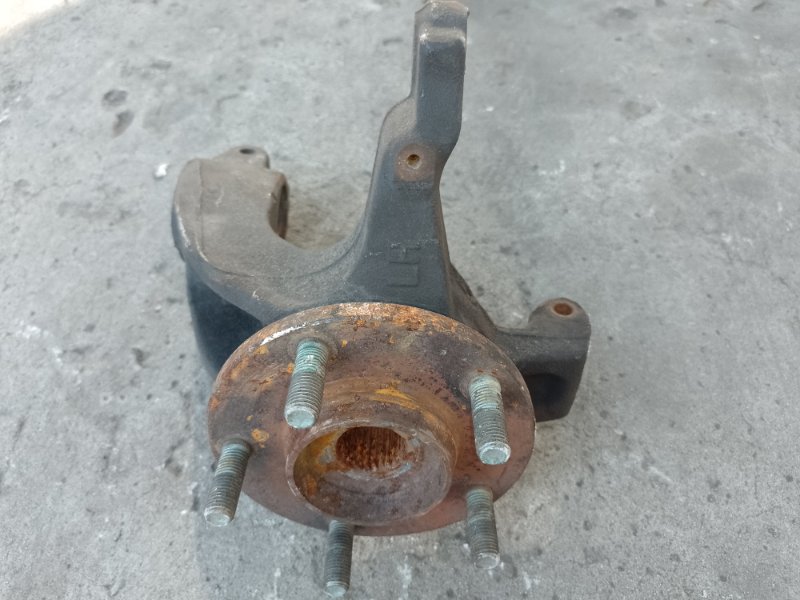 Кулак поворотный передний левый MAZDA 3 BL 09-13 2.5 L (L5-VE)