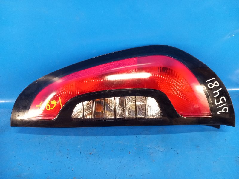 Фонарь наружный правый KIA SOUL PS 13-19 2016 1.6 G4FD 92402-B2010 Б/У