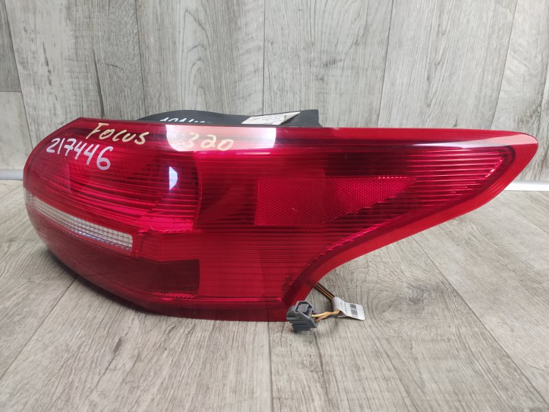 Фонарь наружный задний правый FORD FOCUS 10-18 CB8 2.0 XQDA