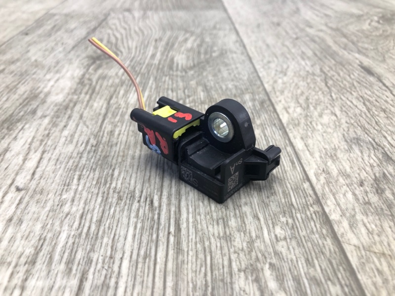 Датчик удара задний правый NISSAN QASHQAI/ROGUE SPORT 14- 2020 J11 2.0L MR20DD K8830-5NN0J Б/У