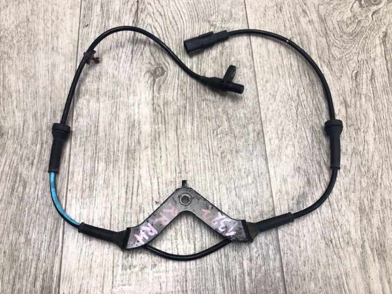 Датчик ABS задний правый QASHQAI/ROGUE SPORT 14- 2020 J11 2.0L MR20DD