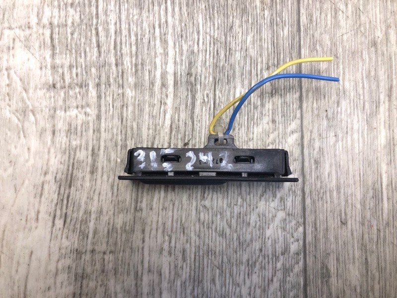 Кнопка открывания багажника наружная QASHQAI/ROGUE SPORT 14- 2020 J11 2.0L MR20DD