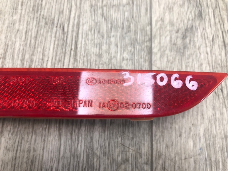 Катафот L левый задний QASHQAI/ROGUE SPORT 14- 2020 J11 2.0L MR20DD