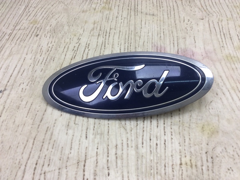 Эмблема передняя FORD ESCAPE 12-19 2018 TM2 2.5 T25HDEX GJ5Z-8213-C Б/У