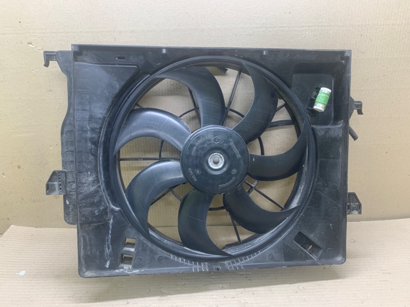 Запчасть диффузор вентилятора основного радиатора HYUNDAI ACCENT RB 10- 2015 1.6 G4FD 25380-1R600 Б/У Диффузор вентилятора основного радиатора HYUNDAI ACCENT RB 10- 2015 1.6 G4FD 25380-1R600 Б/У