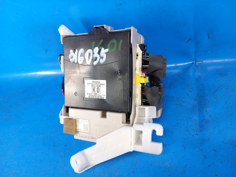 Блок электронный PRIUS - 30 09-17 2010 ZVW30