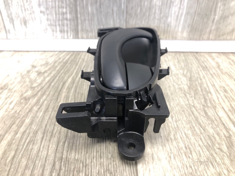 Ручка двери внутренняя задняя правая QASHQAI/ROGUE SPORT 14- 2020 J11 2.0L MR20DD