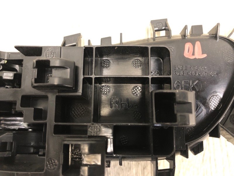 Ручка двери внутренняя задняя правая QASHQAI/ROGUE SPORT 14- 2020 J11 2.0L MR20DD