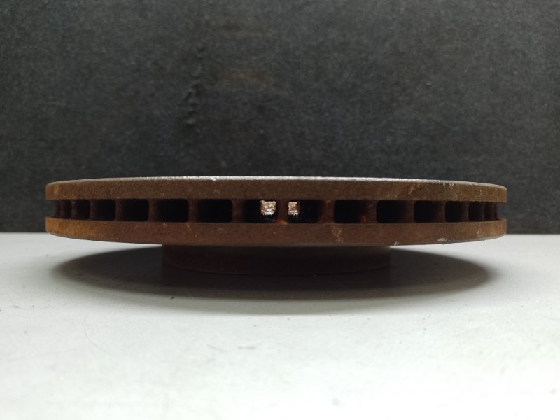 Тормозной диск передний HYUNDAI TUCSON 04-10 2.7 G6BA