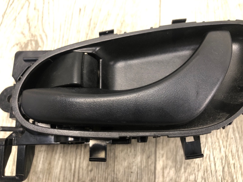 Ручка двери внутренняя передняя левая QASHQAI/ROGUE SPORT 14- 2020 J11 2.0L MR20DD
