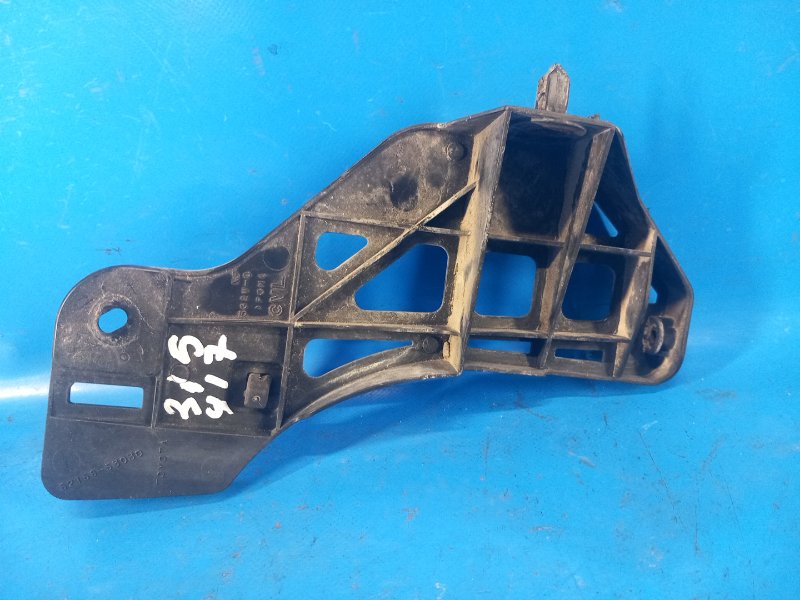 Кронштейн заднего бампера левый LEXUS IS250/350 05-13 2009 GSE21L 3.5 2GR-FSE 5215653030 Б/У