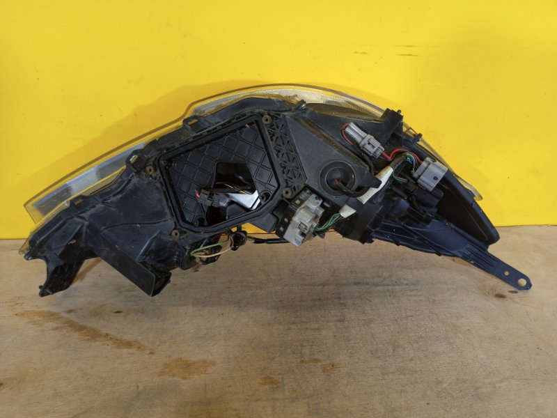 Фара левая OUTBACK 09-14 BR