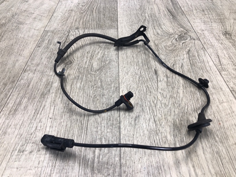 Запчасть датчик abs задний правый MITSUBISHI OUTLANDER XL 05-13 2007 2.4 4B12 4670A580 Б/У Датчик ABS задний правый MITSUBISHI OUTLANDER XL 05-13 2007 2.4 4B12 4670A580 Б/У