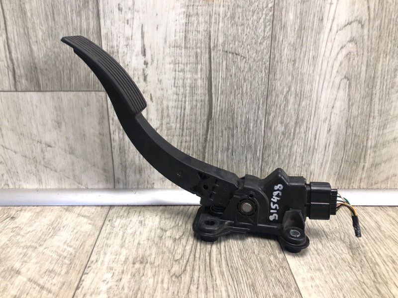 Педаль газа MITSUBISHI OUTLANDER XL 05-13 2007 2.4 4B12 MN101544 Б/У