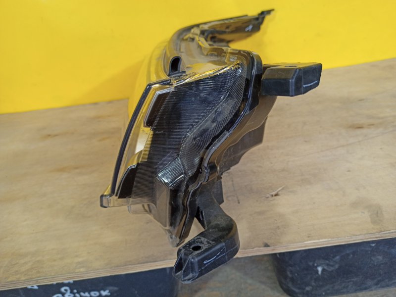 Фара правая TOYOTA HIGHLANDER 13-19 Фара правая TOYOTA HIGHLANDER 13-19