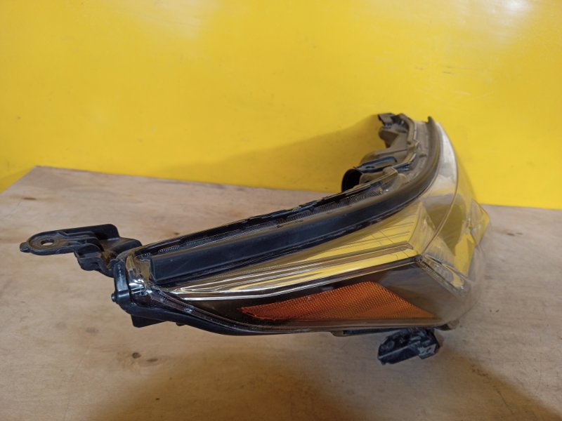 Фара правая HIGHLANDER 13-19 Фара правая HIGHLANDER 13-19